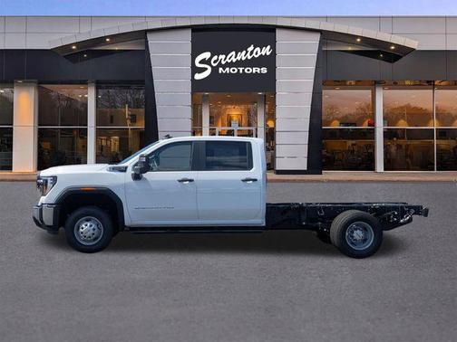 Summit White 2026 GMC Sierra 3500 Base