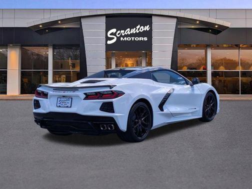 Arctic White 2024 Chevrolet Corvette Stingray w/1LT