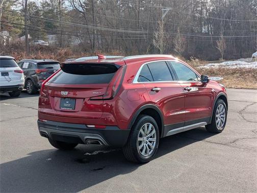 2023 Cadillac XT4 Premium Luxury
