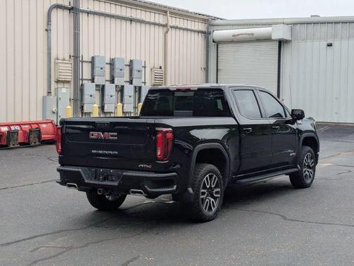 Onyx Black 2024 GMC Sierra 1500 AT4