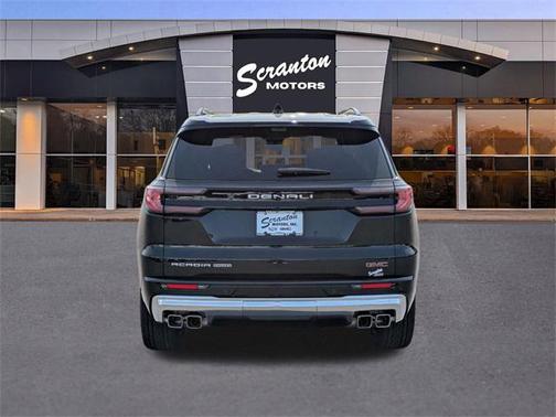 2025 GMC Acadia Denali