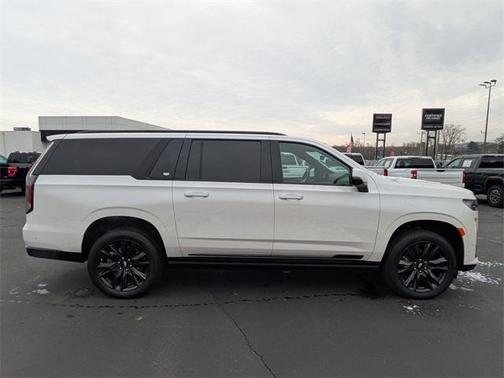 2023 Cadillac Escalade ESV Sport