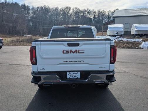 2022 GMC Sierra 1500 SLT
