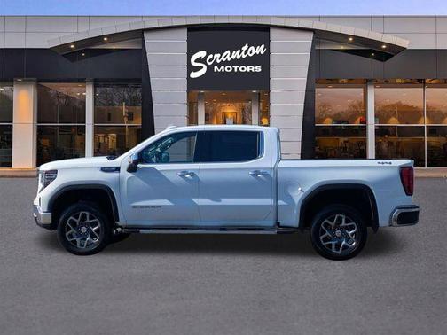 2022 GMC Sierra 1500 SLT