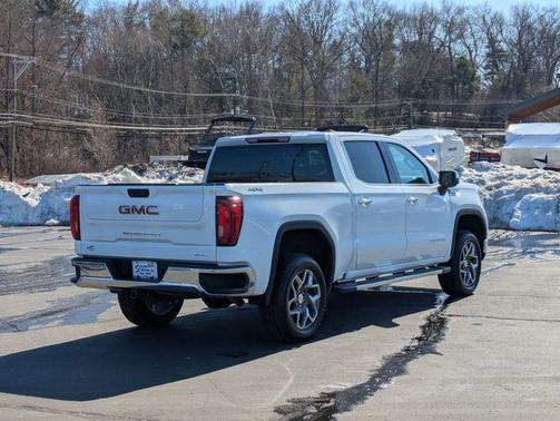 2022 GMC Sierra 1500 SLT