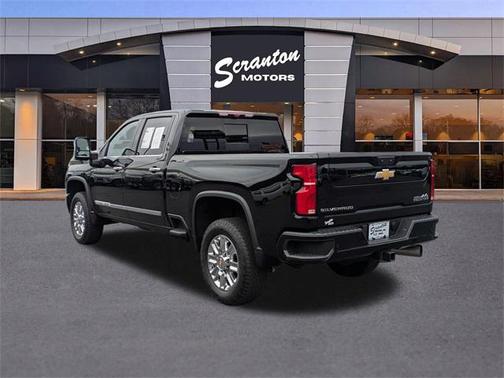2024 Chevrolet Silverado 3500 High Country