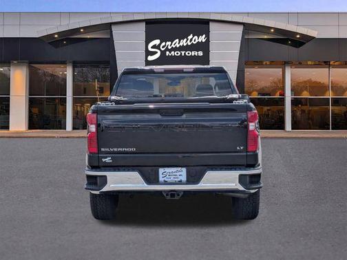 Black 2022 Chevrolet Silverado 1500 LT