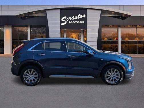 2020 Cadillac XT4 Premium Luxury