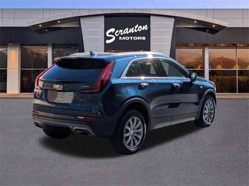 2020 Cadillac XT4 Premium Luxury