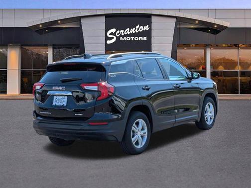 Ebony Twilight Metallic 2022 GMC Terrain SLE