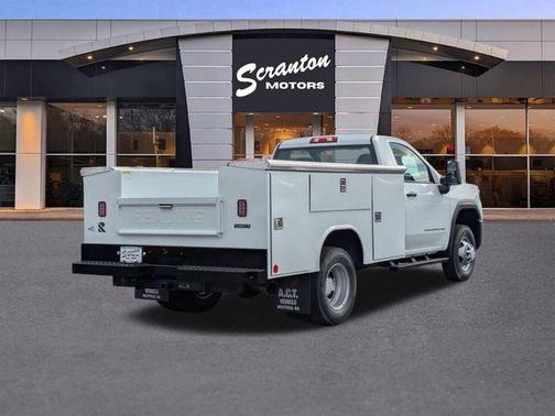 2025 GMC Sierra 3500 Base