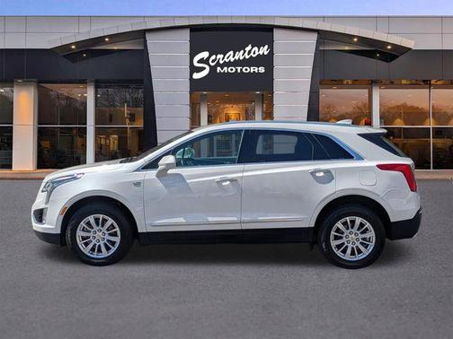 Crystal White Tricoat 2019 Cadillac XT5 Base