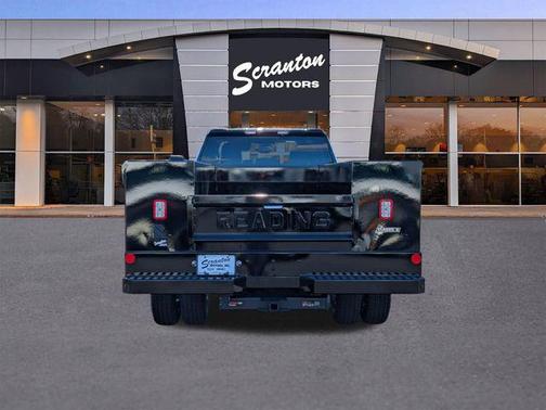 2025 GMC Sierra 3500 Base