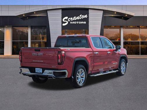 2022 GMC Sierra 1500 SLT