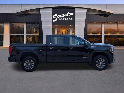 Onyx Black 2024 GMC Sierra 1500 AT4
