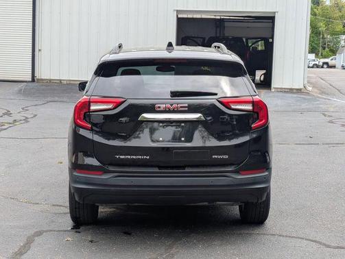 Ebony Twilight Metallic 2023 GMC Terrain SLE