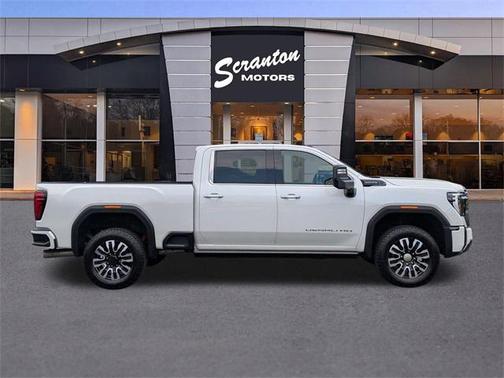 2024 GMC Sierra 3500 Denali