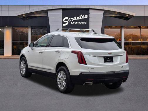 Crystal White 2022 Cadillac XT5 Luxury