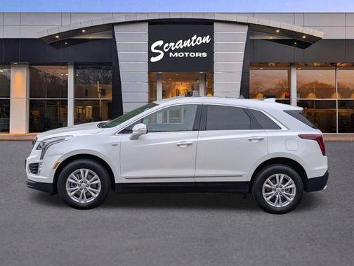 Crystal White 2022 Cadillac XT5 Luxury