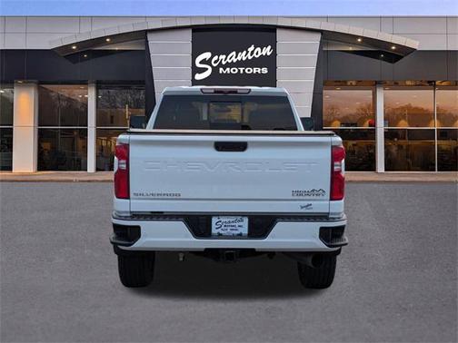 2022 Chevrolet Silverado 2500 High Country