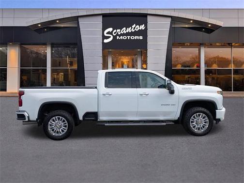 2022 Chevrolet Silverado 2500 High Country
