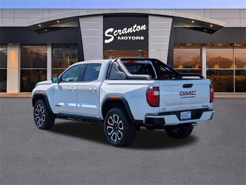 2025 GMC Canyon AT4