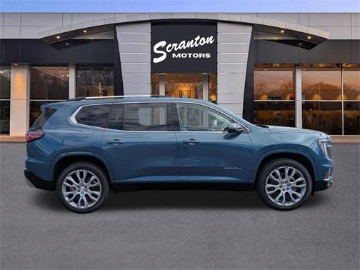 2025 GMC Acadia Denali