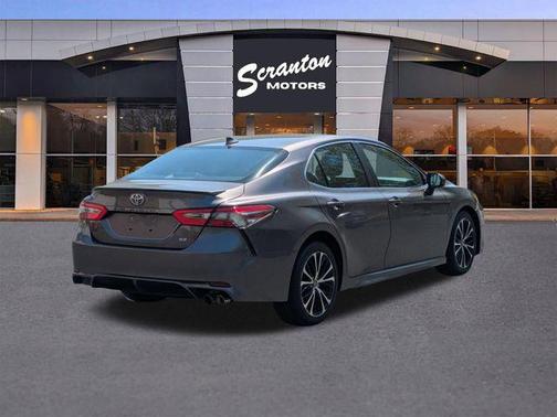 Predawn Gray Mica 2019 Toyota Camry SE