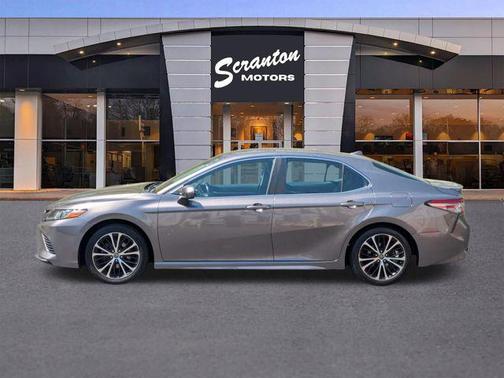 Predawn Gray Mica 2019 Toyota Camry SE