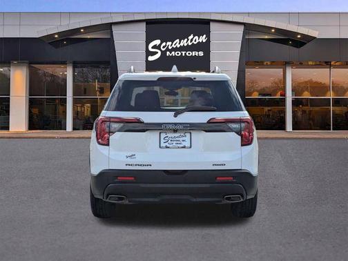 2023 GMC Acadia AWD SLT