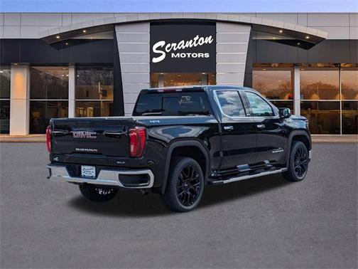 2025 GMC Sierra 1500 SLT