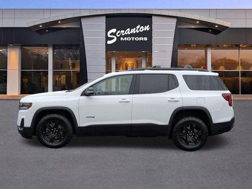 2023 GMC Acadia AWD AT4