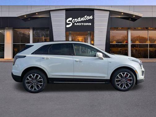 2022 Cadillac XT5 Sport