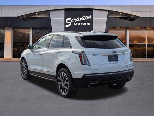 2022 Cadillac XT5 Sport