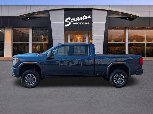 Pacific Blue Metallic 2022 GMC Sierra 2500 AT4