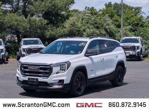 Summit White 2024 GMC Terrain AWD AT4