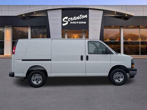2025 GMC Savana 3500 RWD 3500 Regular Wheelbase Work Van