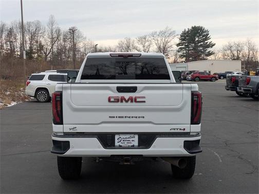 2024 GMC Sierra 2500 AT4