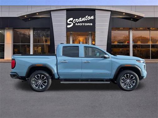 2025 GMC Canyon Denali