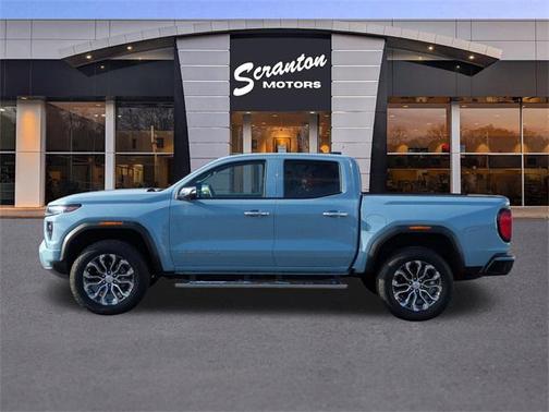 2025 GMC Canyon Denali