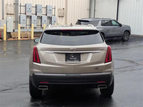 2022 Cadillac XT5 Luxury