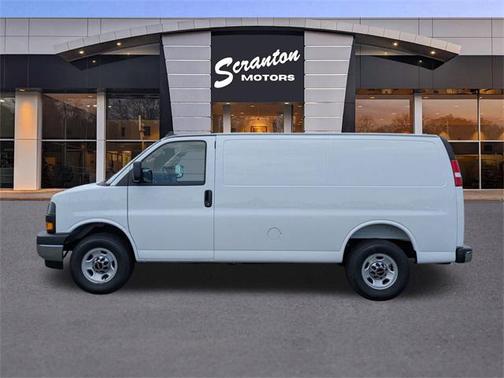 2025 GMC Savana 2500 Work Van