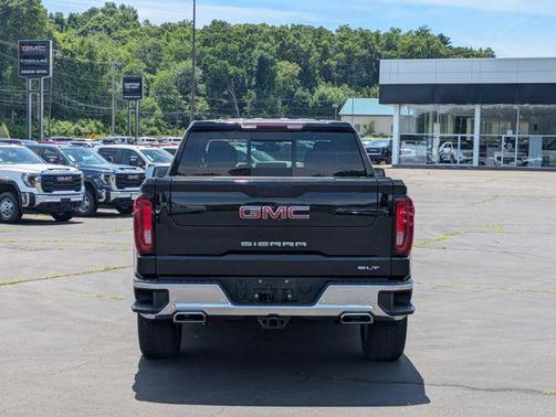Ebony Twilight Metallic 2022 GMC Sierra 1500 SLT