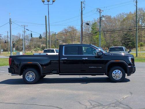 Onyx Black 2026 GMC Sierra 3500 Denali