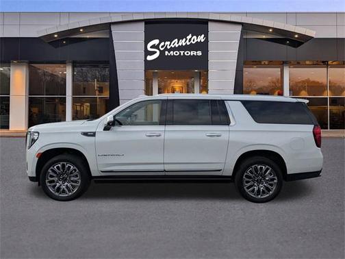 2023 GMC Yukon XL Denali Ultimate