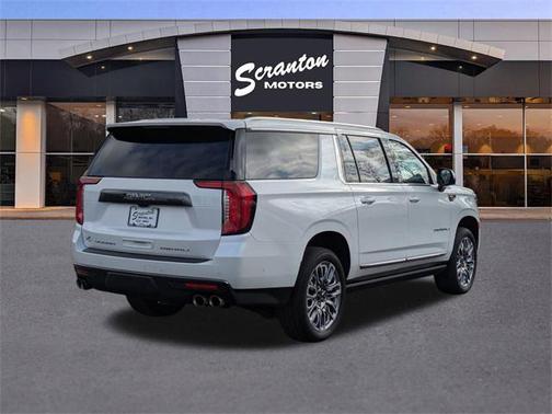 2023 GMC Yukon XL Denali Ultimate