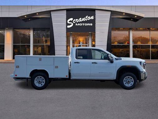 2025 GMC Sierra 3500 Base