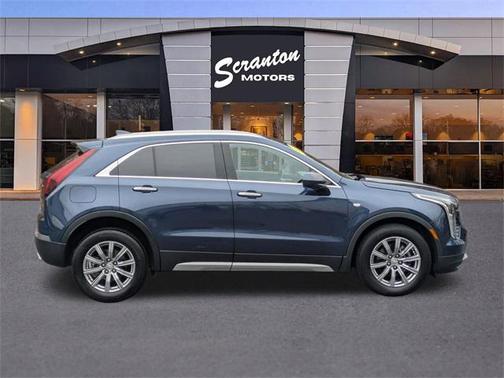 2020 Cadillac XT4 Premium Luxury