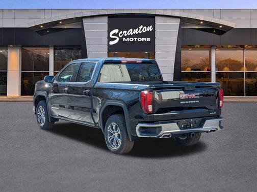 Onyx Black 2026 GMC Sierra 1500 SLE
