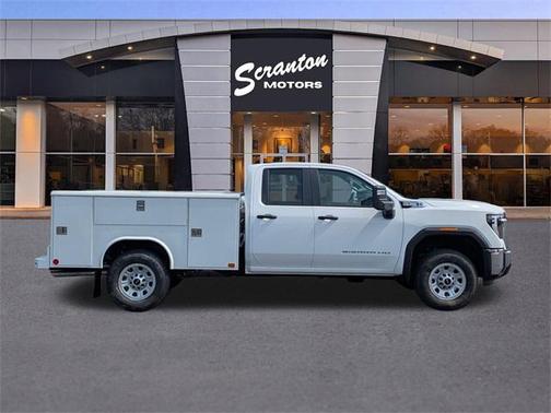 2025 GMC Sierra 3500 Base